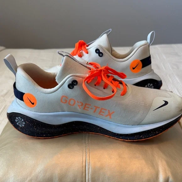 Nike Men’s White Sneakers with Neon Orange Laces - Picture 12 of 16